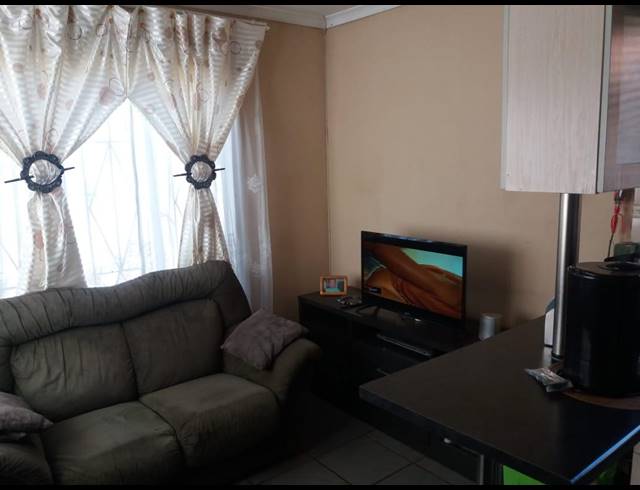 2 BEDROOM HOUSE SOLD IN SOSHANGUVE XX